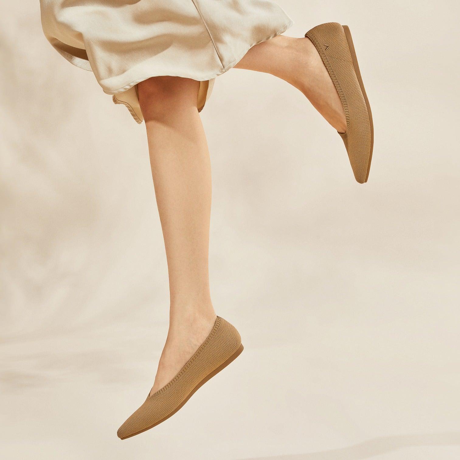 [Aria 5°] Pointed toe flat shoes