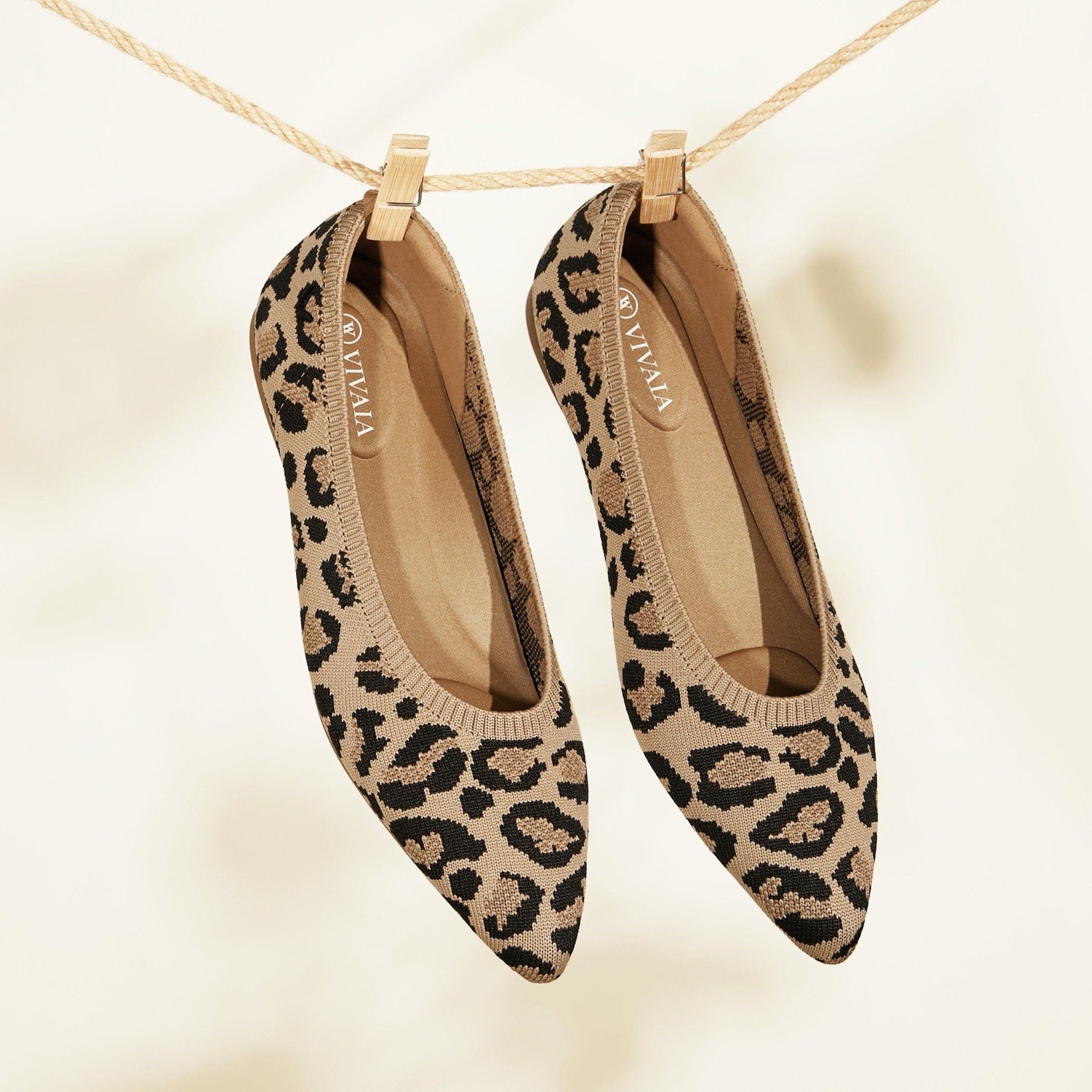 [Aria 5°] Pointed toe flat shoes