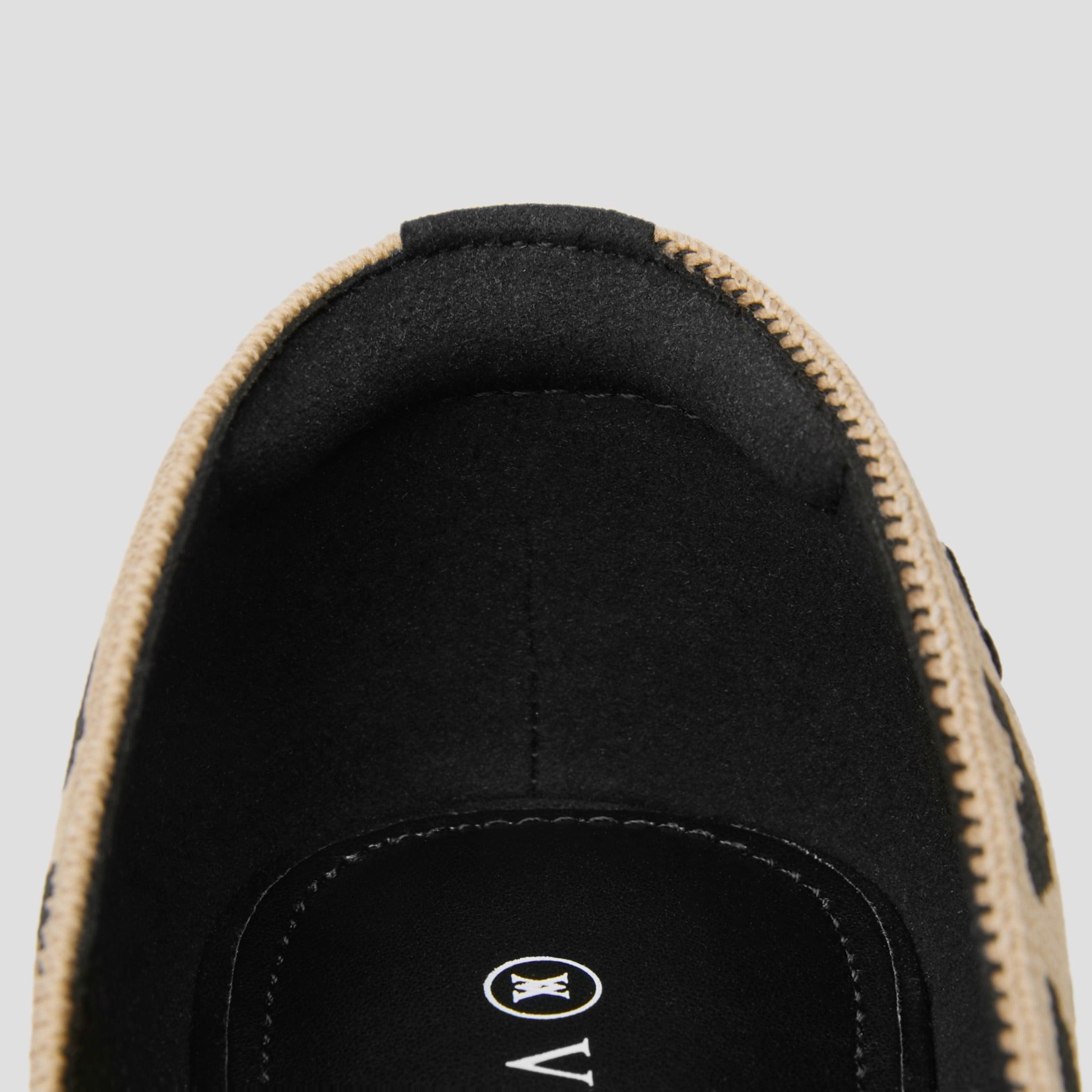 [Melia 2.0] Pointed toe V-cut flat shoes