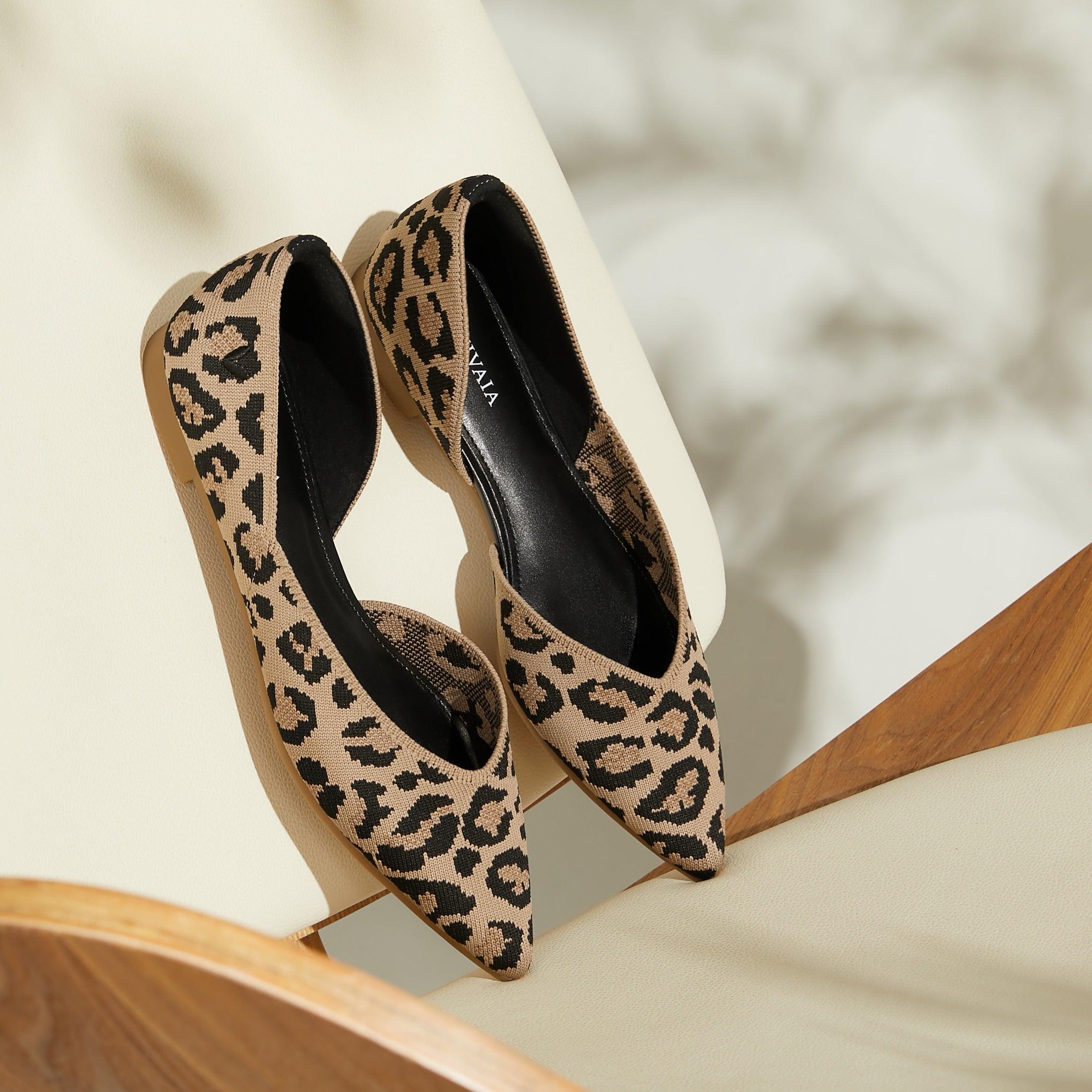 [Melia 2.0] Pointed toe V-cut flat shoes