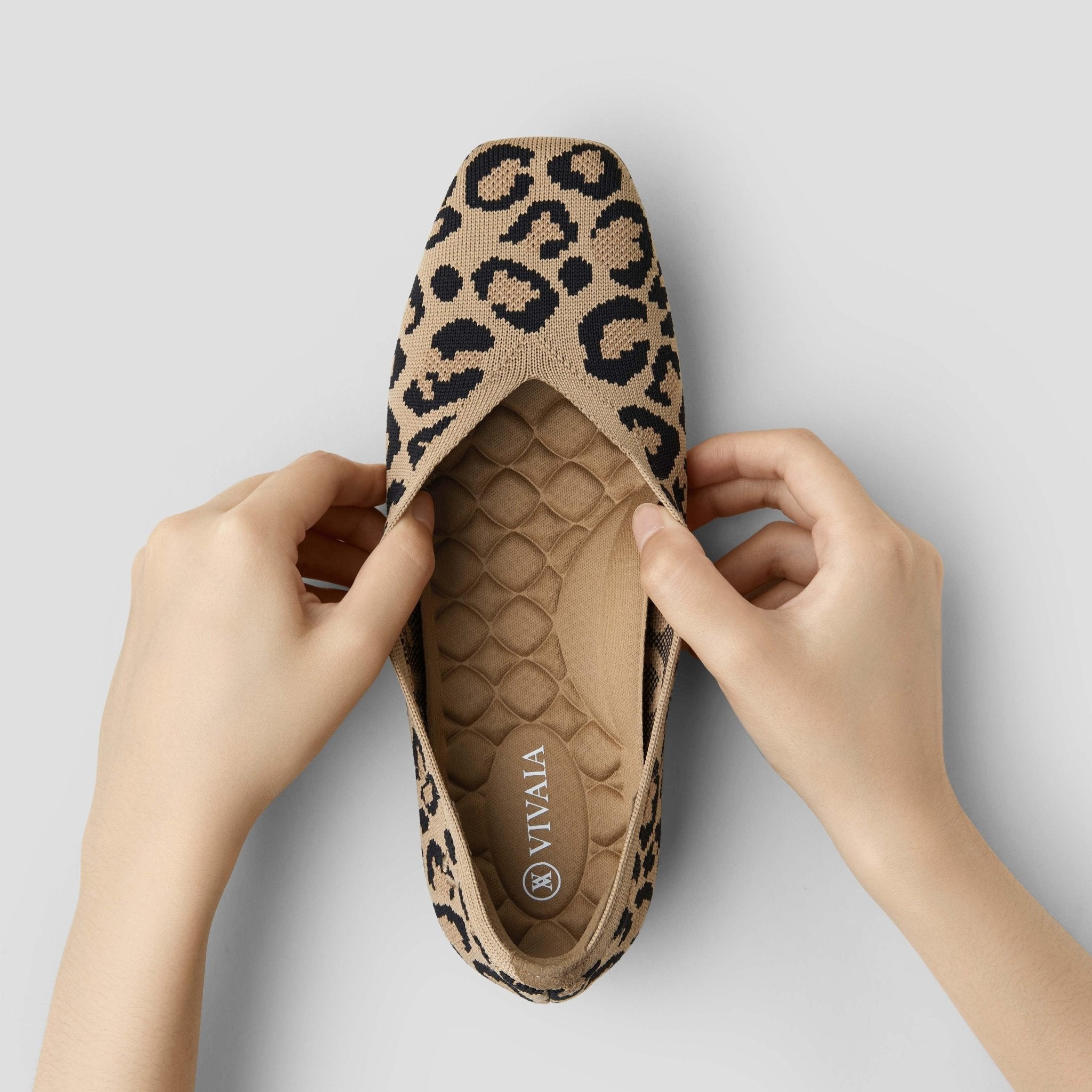 [Margot Walker] Square toe ultra-lightweight thick sole flat shoes