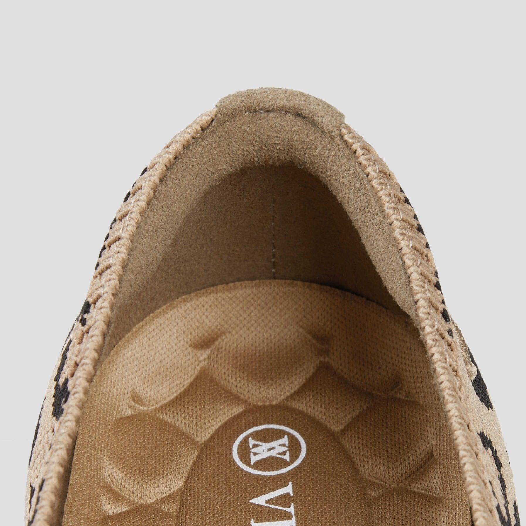 [Aria Walker] Pointed toe Ultra-lightweight Thick Sole Flat Shoes