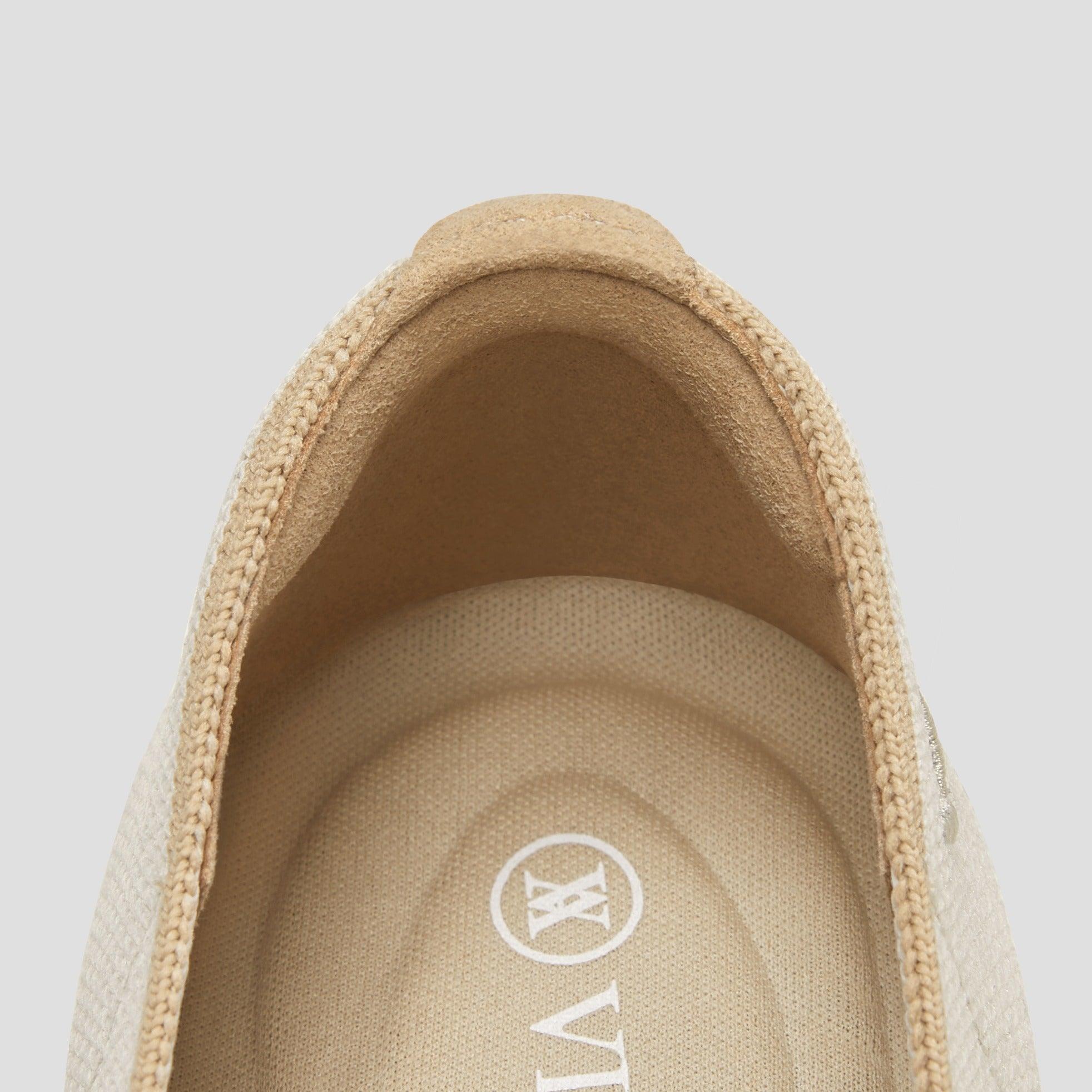 [Michelle] Pointed toe loafers with ribbon