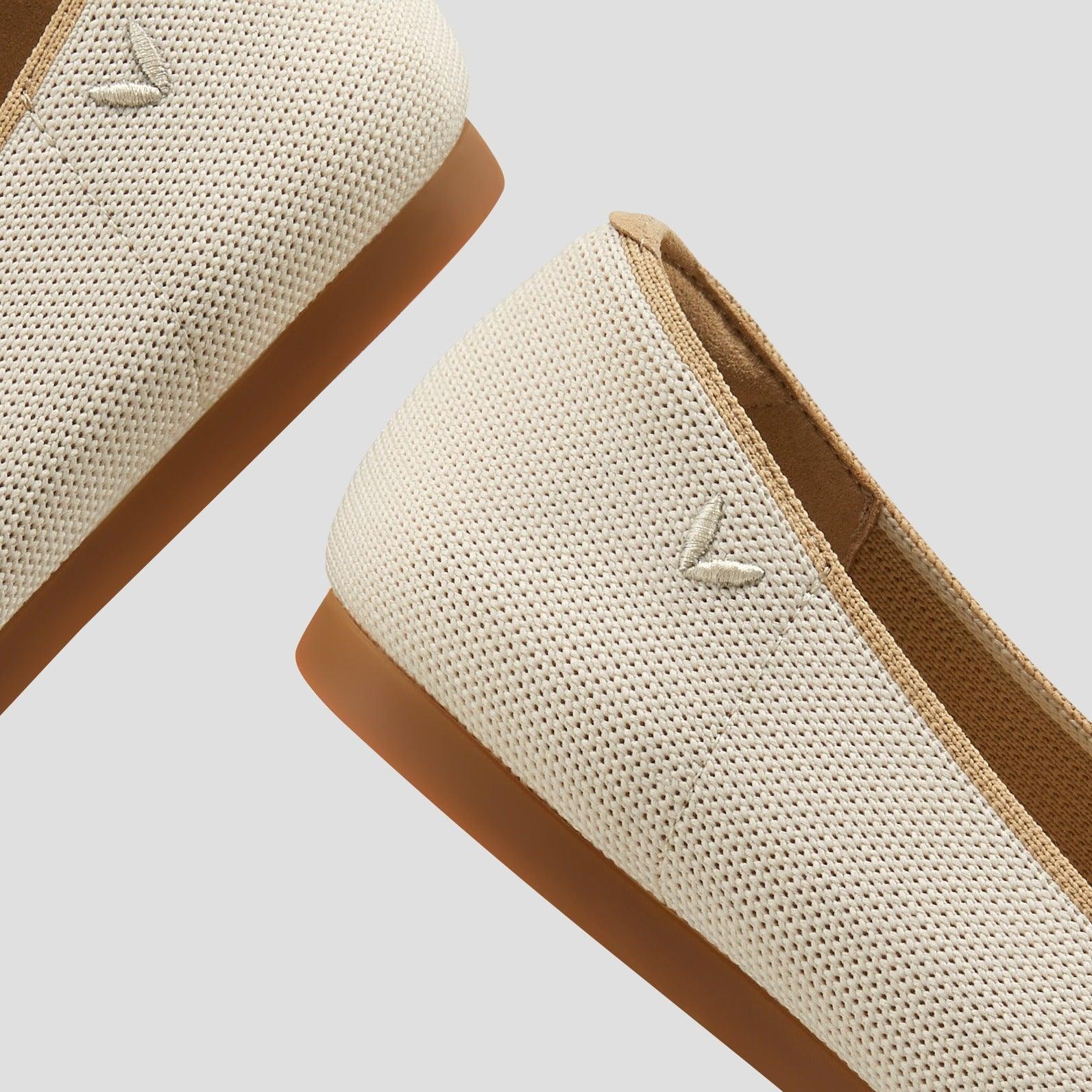 [Michelle] Pointed toe loafers with ribbon