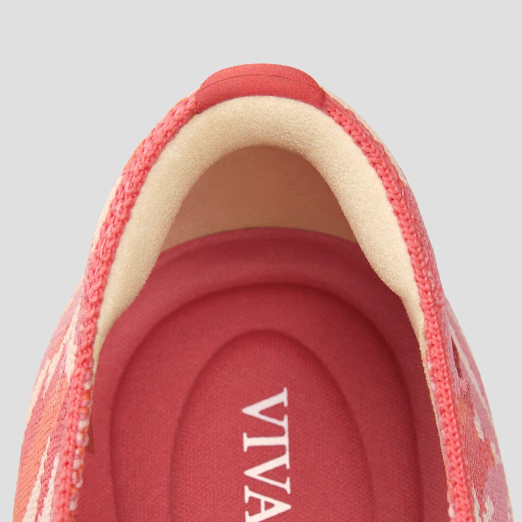 [Michelle] Pointed toe loafers with ribbon