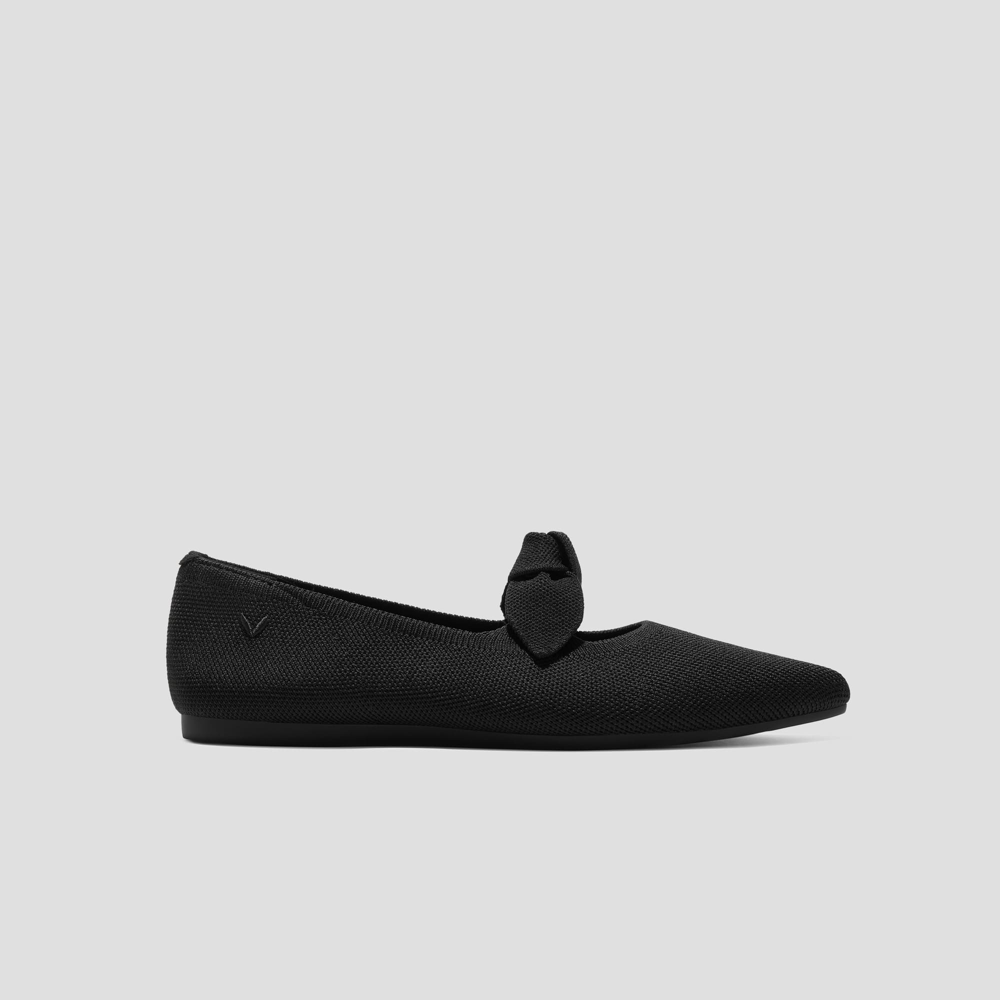 [Addriane] Pointed toe flat shoes with ribbon