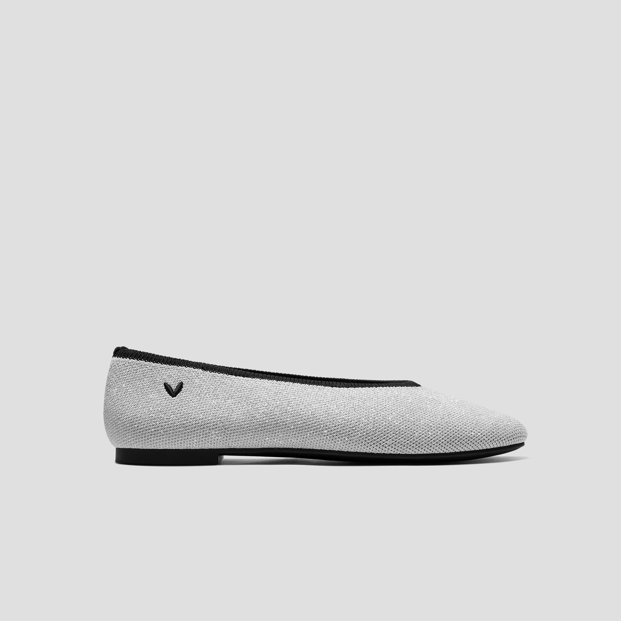 [Nubia] Almond toe Pressure-Free Flat