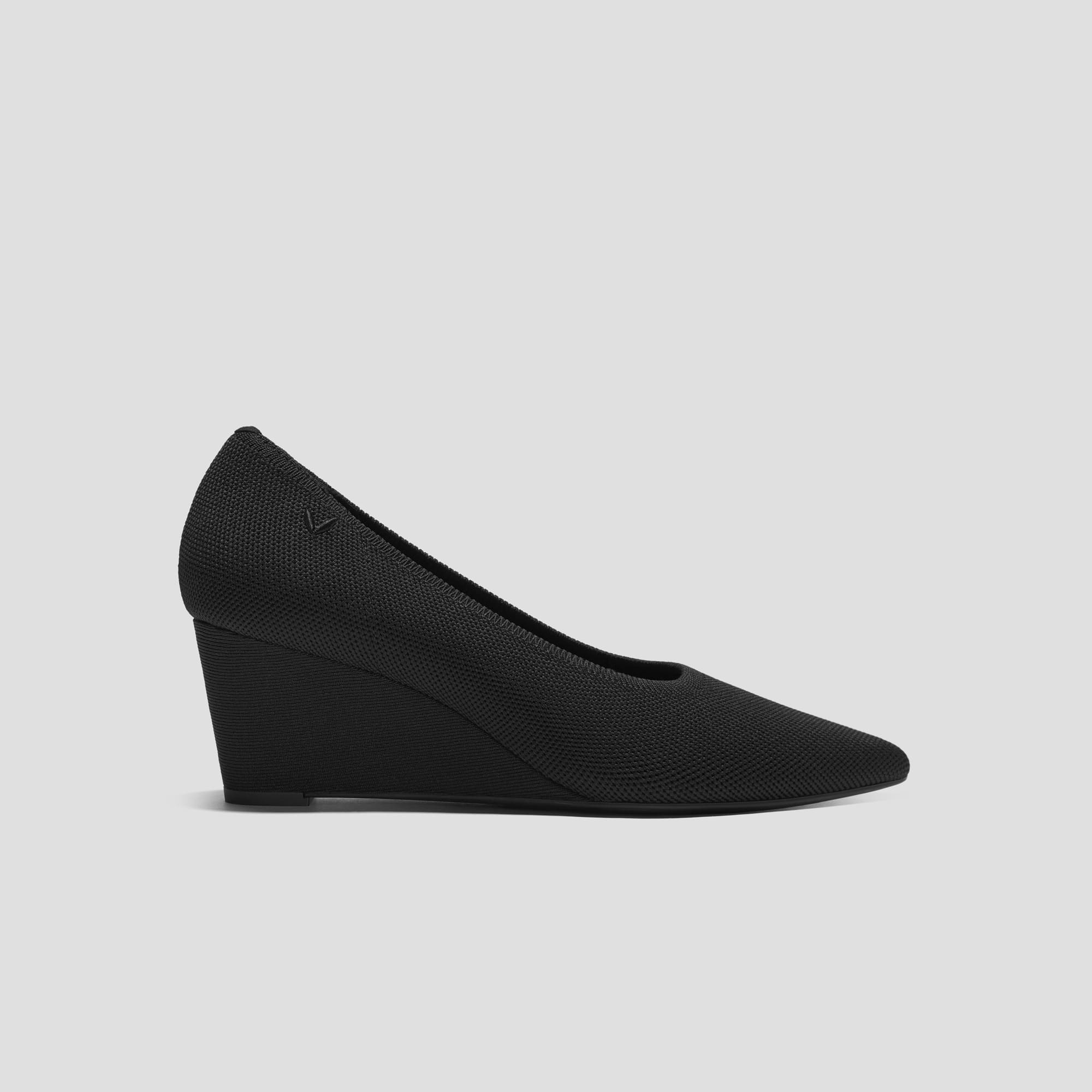 [Deborah] Pointed toe Stress-Free Wedge Heels