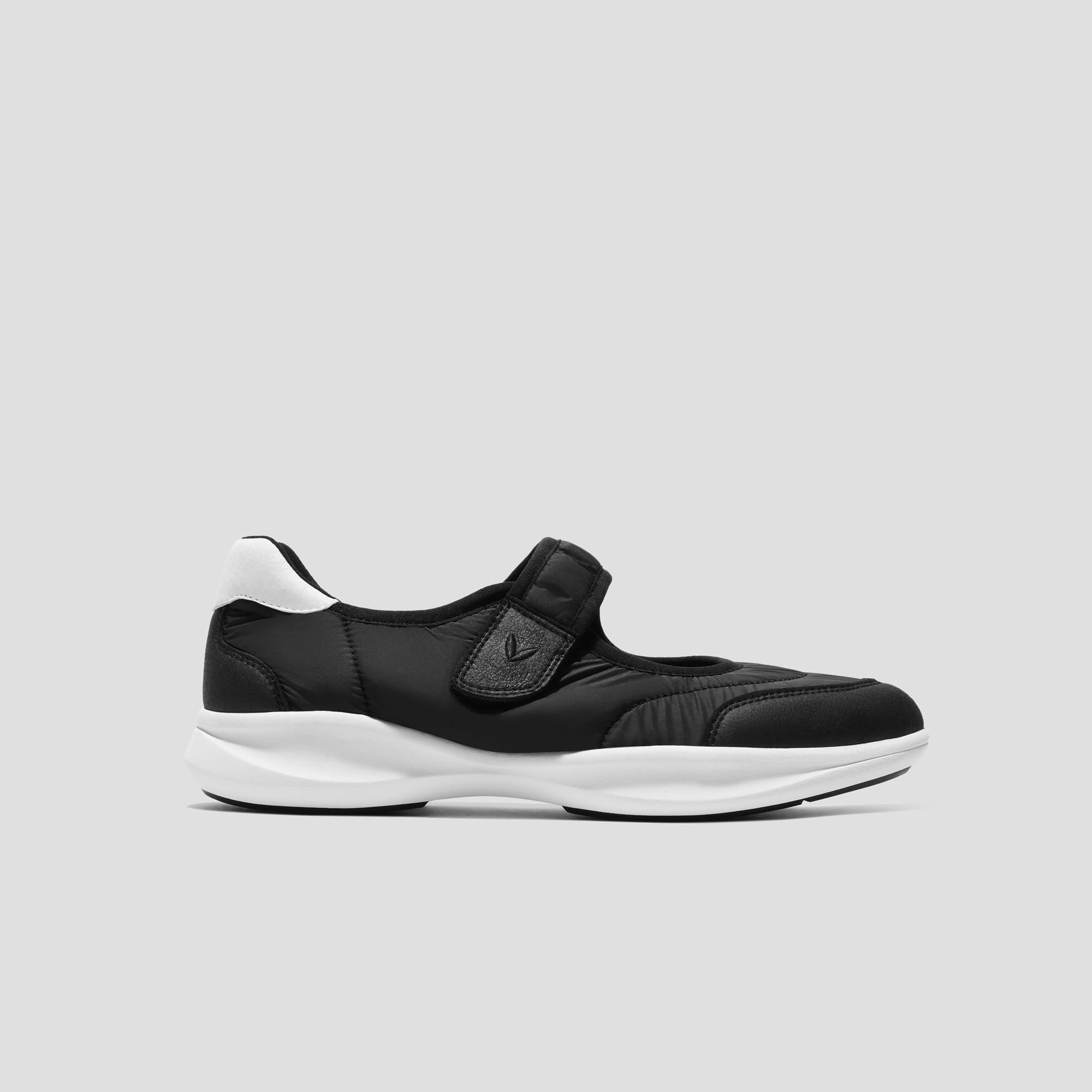 [Ivee] Round toe recycled nylon Mary Jane sneakers flat 