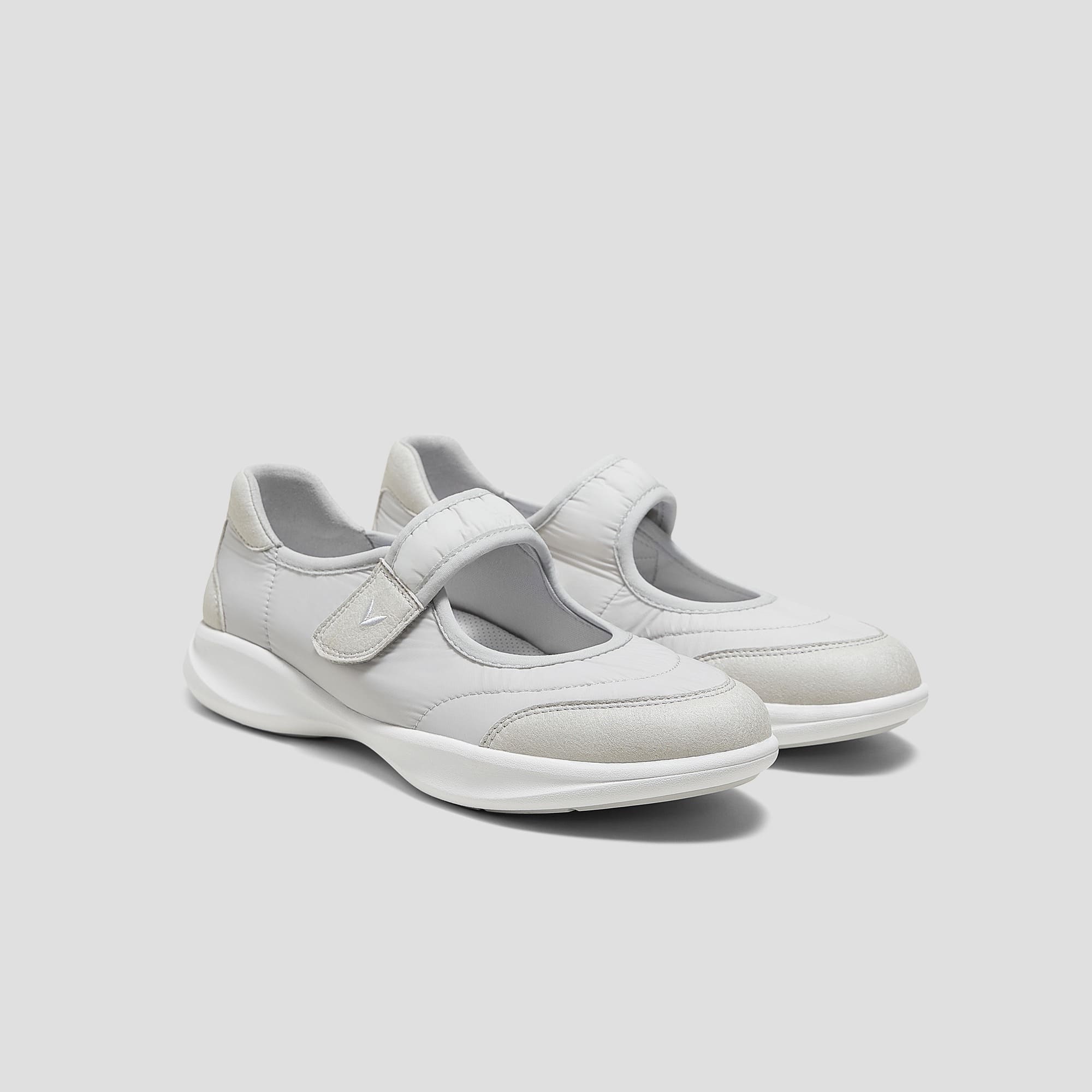 [Ivee] Round toe recycled nylon Mary Jane sneakers flat 