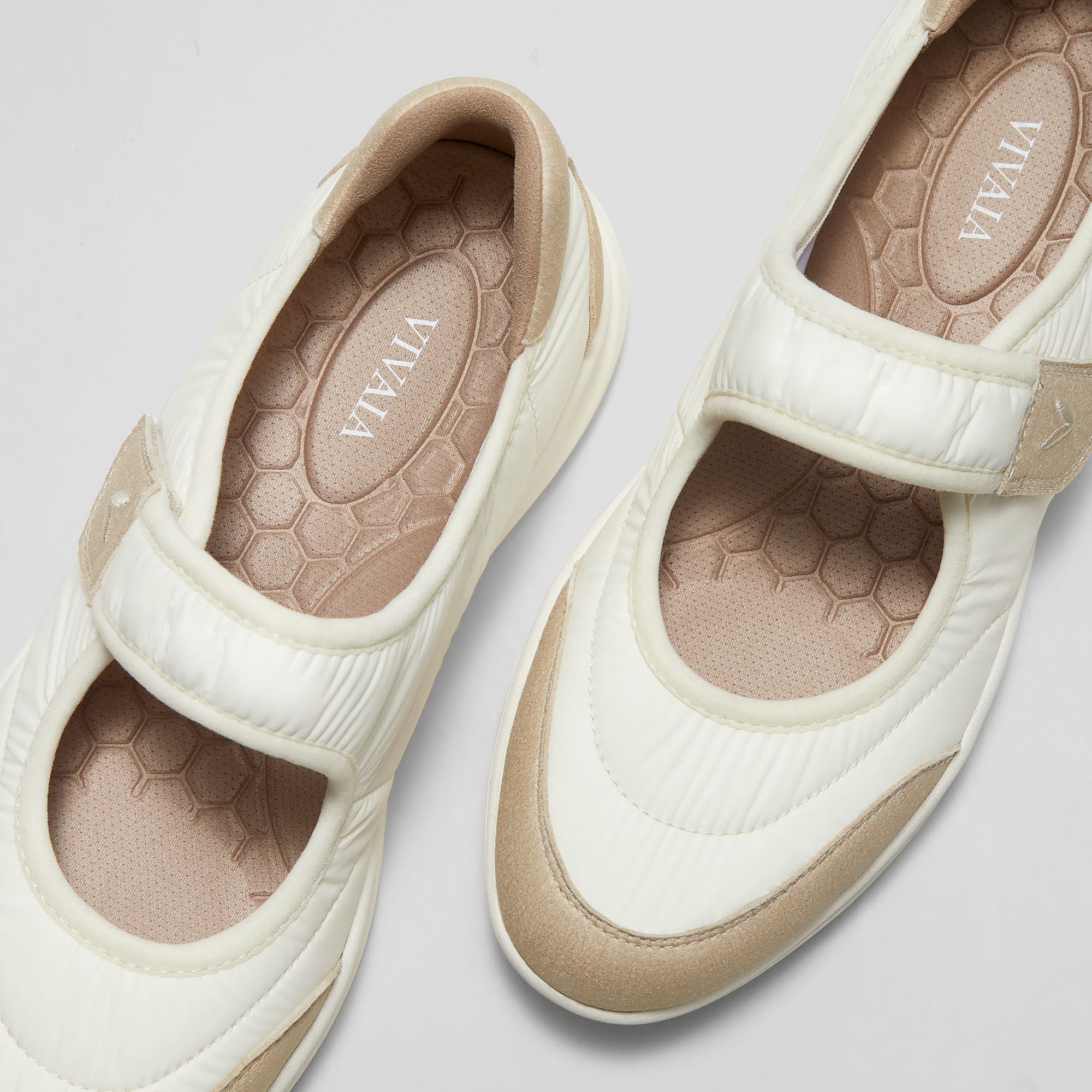 [Ivee] Round toe recycled nylon Mary Jane sneakers flat 