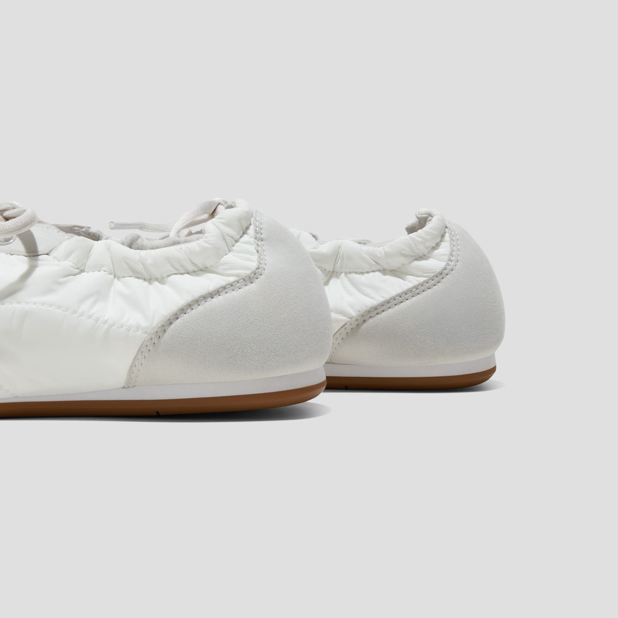 [Yancy] Jogger Nylon Sneaker Lina
