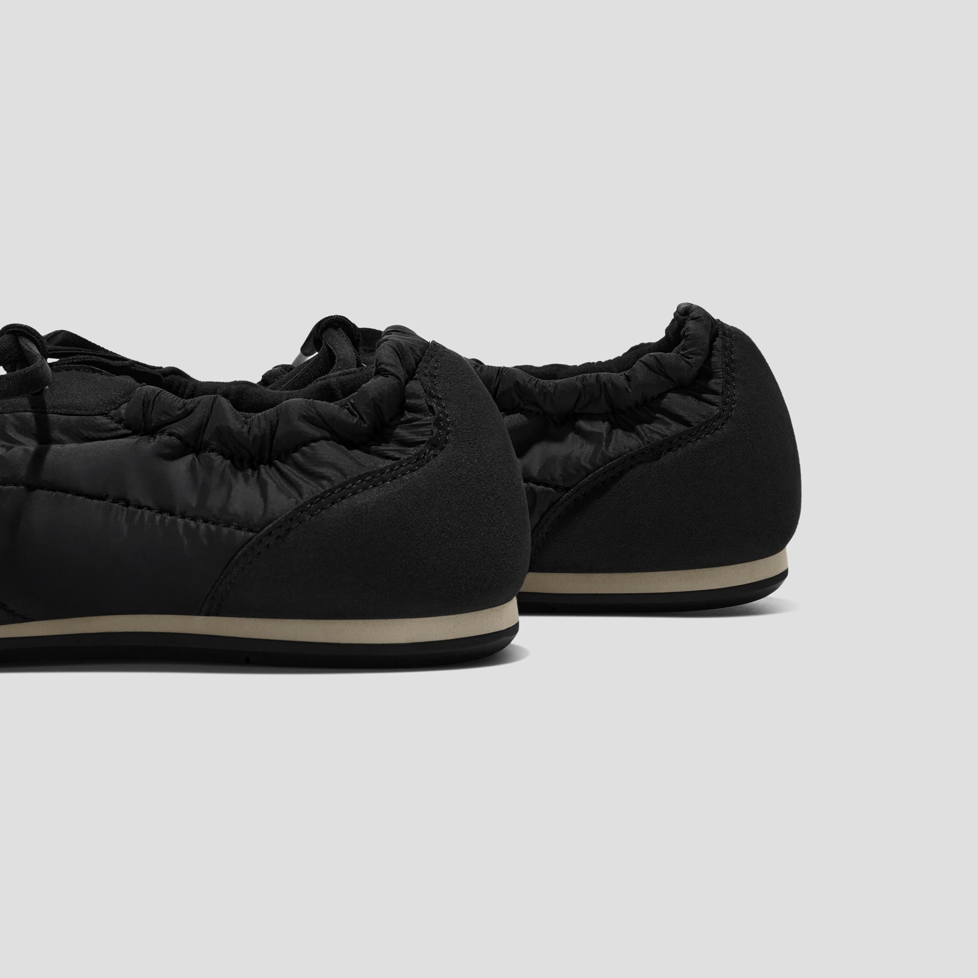 [Yancy] Jogger Nylon Sneaker Lina