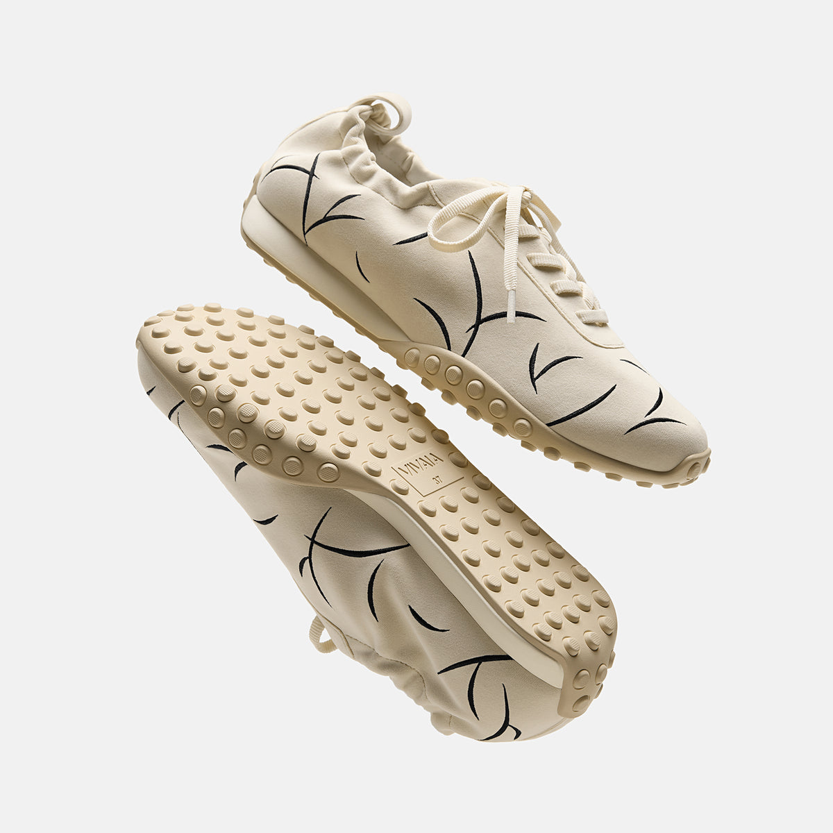 [Laban] ラウンドトゥ ベルベット カジュアルスニーカー