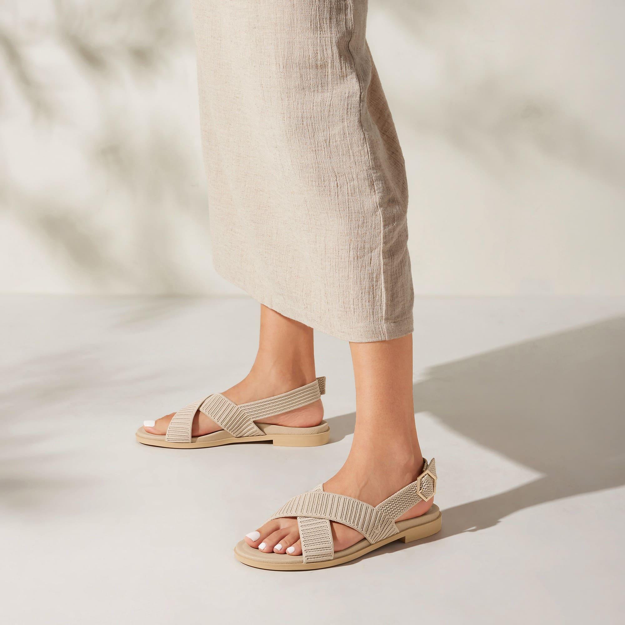 [Pamela] AdaptAll™ Archpro Sandals